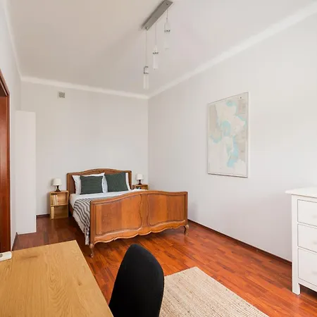 Apartment Emilii Plater Center